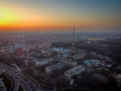 Как в Одессе выглядит район Молдаванки в лучах заходящего солнца (ФОТО, ВИДЕО)