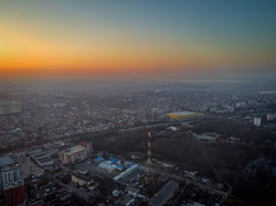 Как в Одессе выглядит район Молдаванки в лучах заходящего солнца (ФОТО, ВИДЕО)