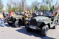 В Одессе отметили день Победы: с возложением цветов и драками (ВИДЕО)