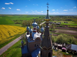 Один из самых необычных храмов Одесской области в Покровке показали с высоты (ВИДЕО)