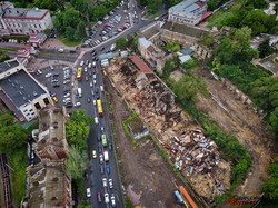 В Одессе снесли одно из старейших зданий города с 200-летней историей (ВИДЕО)