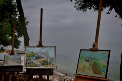 В Одессе над морем устроили художественную выставку (ФОТО)