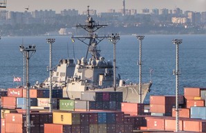В Одессу заходят боевые корабли НАТО (ФОТО)