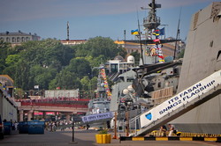 День флота Украины: как одесситам не дали увидеть корабли и президента (ФОТО, ВИДЕО)