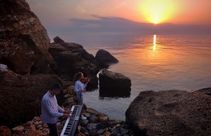 В Одессе сняли очень красивый музыкальный клип на берегу моря