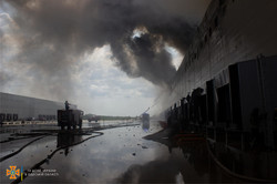 Около Одессы произошел сильный пожар на складах в Нерубайском