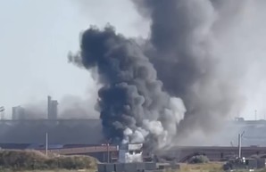 Под Одессой произошел сильный пожар на портовых складах