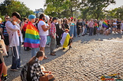По Одессе прошел марш ЛГБТ: радикалы не смогли его остановить (ФОТО, ВИДЕО)