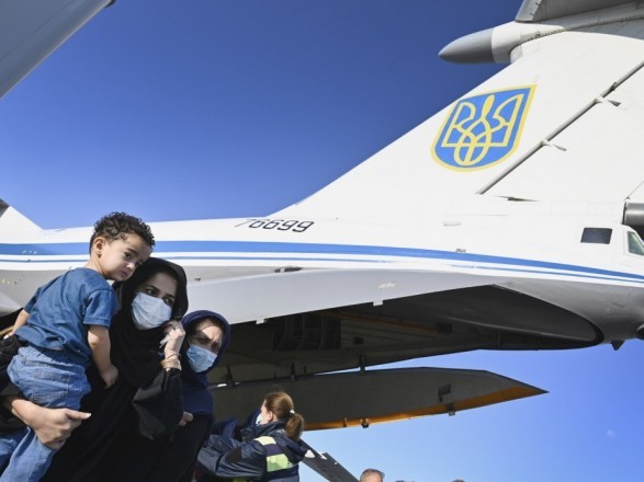 Украина оказалась в десятке лидеров по эвакуации граждан из Афганистана