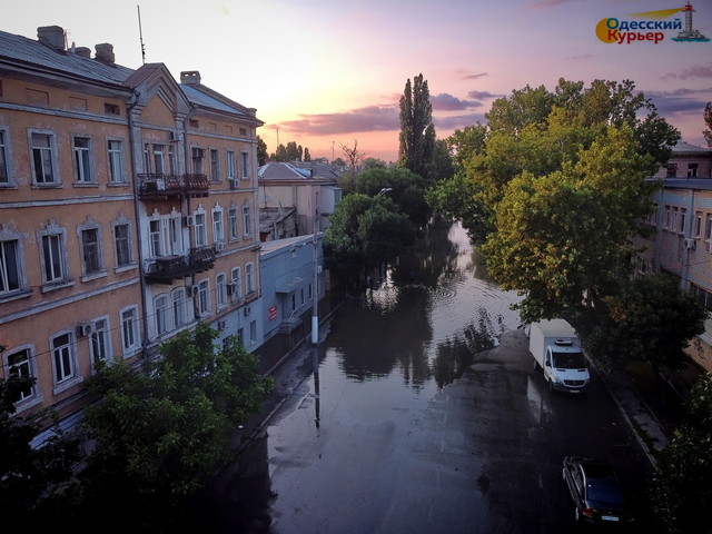 В Одессе ожидают сильный дождь с ураганом