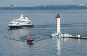 В Одессу впервые за долгое время зашел круизный лайнер (ФОТО)