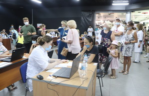В Одессе открывают новые центры массовой вакцинации от COVID-19 (ВИДЕО)