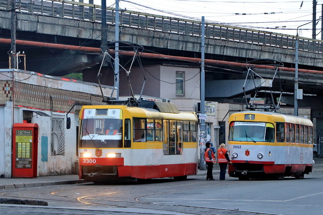 В Одессе воры пытались украсть провода с электроподстанции и устроили трамвайный коллапс