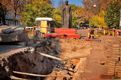 В Одессе раскопали Александровский проспект: ремонтируют теплотрассу (ФОТО)