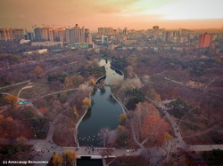 В Одессе показали удивительную красоту вечернего парка Победы (ФОТО, ВИДЕО)