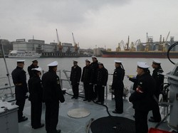 В Одессе подняли военно-морские флаги на катерах "Сумы" и "Фастов"
