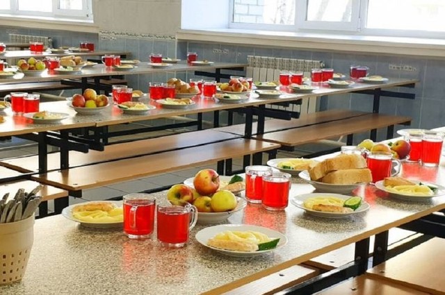 В Одессе 12 школ остались без питания для детей