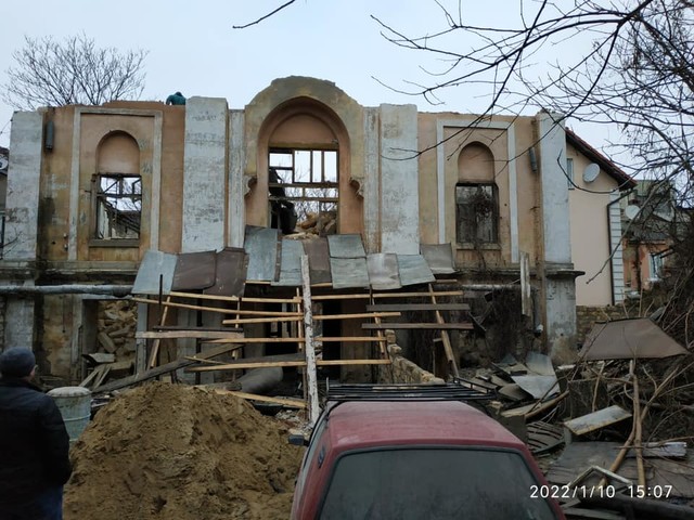 В Одессе незаконно пытались снести полуразрушенную синагогу