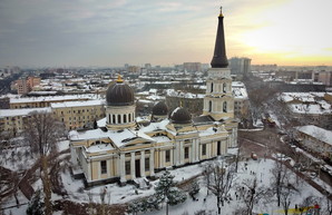 В Одессу пришла снежная и морозная погода