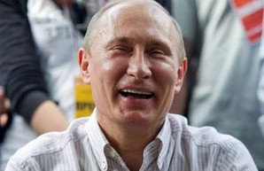 Над кем, на самом деле, смеется Россия?