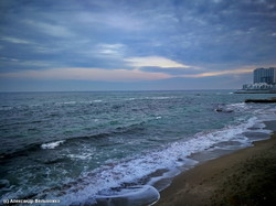 Как выглядит море в Одессе в выходной день: волны и чайки (ФОТО, ВИДЕО)