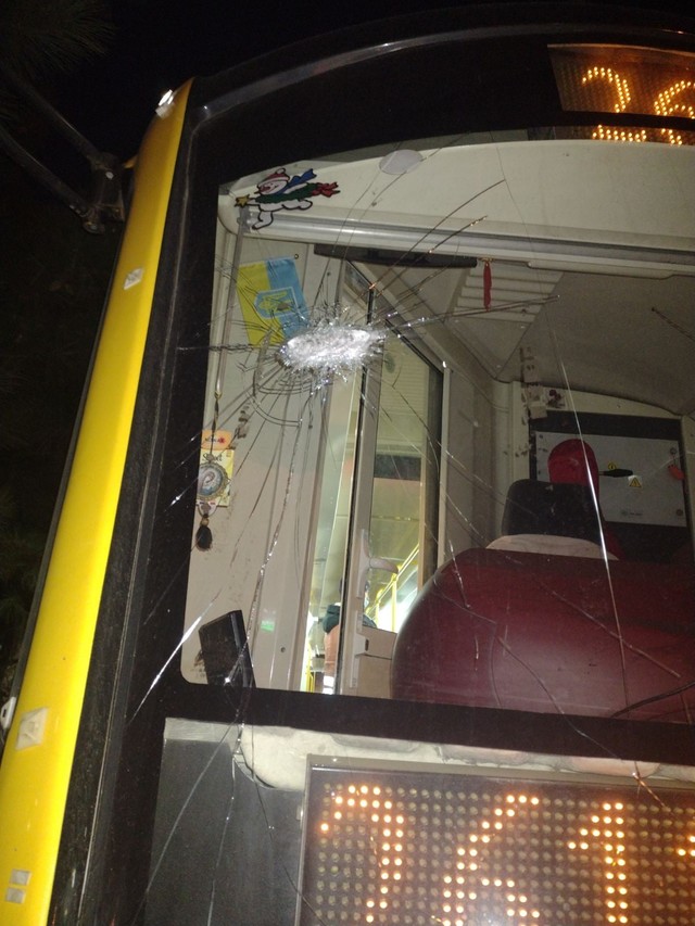 В Одессе вандалы повредили новый трамвай "Одиссей-Макс"