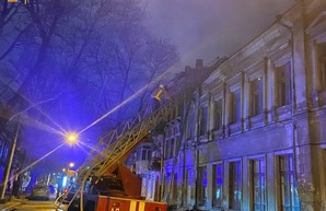 В Одессе горело старое здание колледжа (ФОТО)