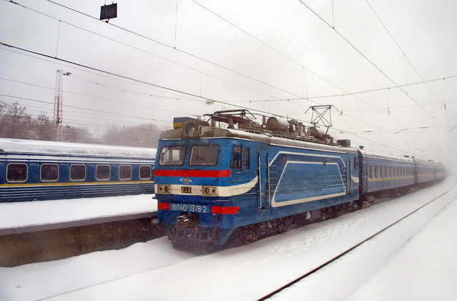 Як ходять пасажирські потяги 11 березня