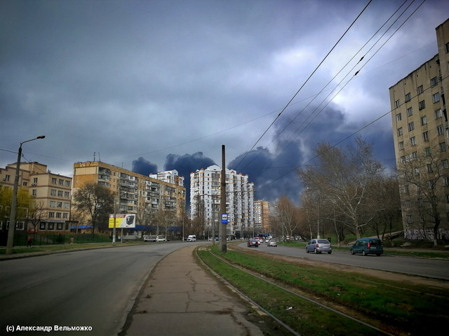 В Одесской области враг обстрелял город Черноморск (ВИДЕО)