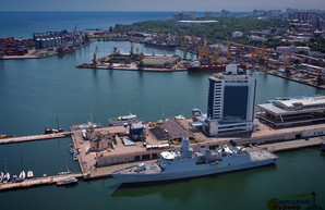 Эскадра НАТО во главе с голландским фрегатом вошла в Балтийское море (ВИДЕО)