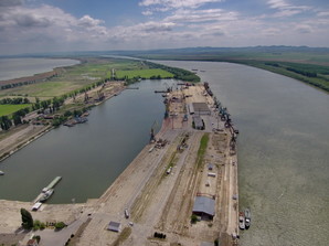 В дунайських портах Одеської області зросла вартість перевалки вантажів