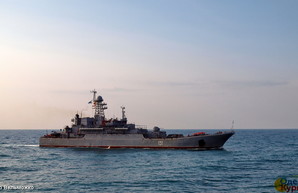 В Черном море продолжают оставаться русские корабли с ракетами (ВИДЕО)