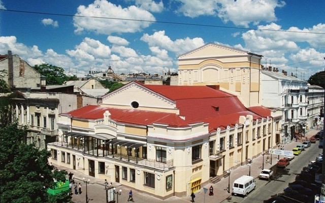 Дерусификация в Одессе началась с театра