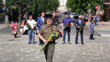 В Одессе официозно отметили день Конституции Украины