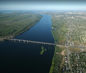 Транспортна логістика: чим важливий Антонівський міст через Дніпро (ВІДЕО)
