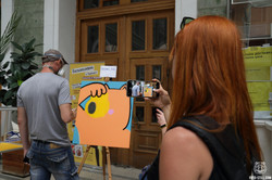 Неочевидна війна: в Одесі відкрили фотовиставку та випустили нову поштову марку (ФОТО)