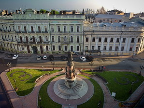 Нужен ли в Одессе памятник Екатерине: как императрица уничтожала Украину (ВИДЕО)