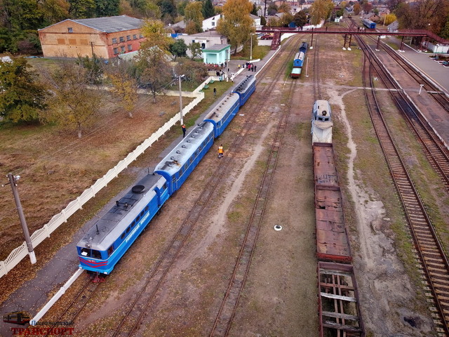 На Одеській залізниці раптово припинили рух потягів вузькоколійкою (ВІДЕО)