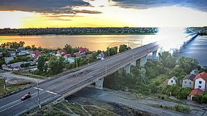ЗСУ завдали нових ударів по Антонівському мосту: його статус "непроїзний" (ВІДЕО)