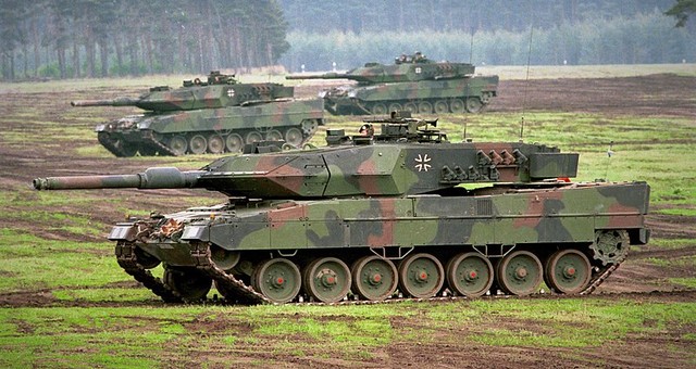 Україна вже обговорює постачання німецьких танків