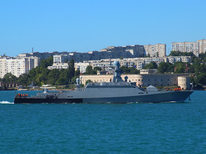 Флот росії знову збільшує сили у Чорному морі для ракетних обстрілів України (ВІДЕО)