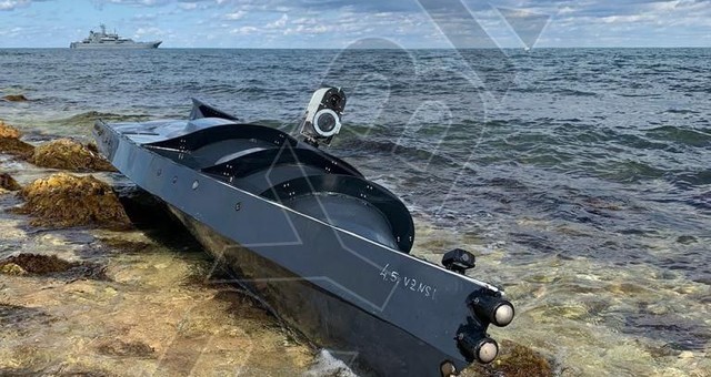 Морські новини: російський флот у Севастополі атакували катерами-безпілотниками (ВІДЕО)