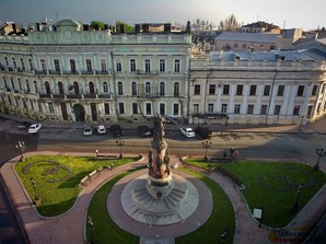 Одеські депутати вирішили знести пам'ятники російській імператриці та її полководцю (ВІДЕО)