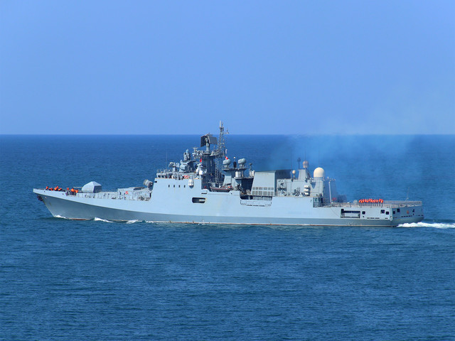 Флот росіян підтримує напруженість у Чорному морі (ВІДЕО)