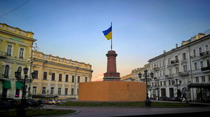 Пам'ятник російській імператриці в Одесі викинули в музей (ФОТО, ВІДЕО)