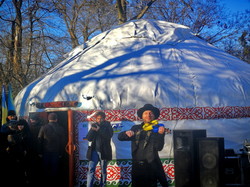 Казахстан допомагає: в Одесі відкрили "юрту незламності" (ФОТО, ВІДЕО)
