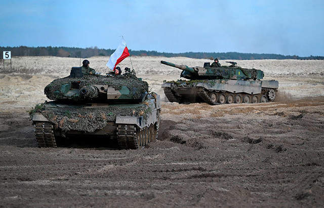 Прем'єр Польщі приїхав до України і повідомив про доставку танків Leopard 2