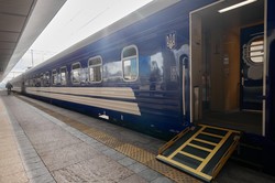 "Укрзалізниця" отримала всі 100 замовлених до війни пасажирських вагонів