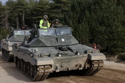 Україна отримає 28 чи більше британських танків