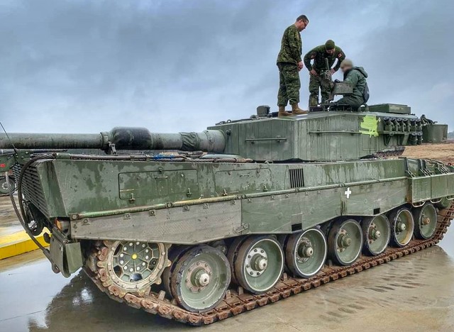 Україна отримає 10 танків Leopard з Польщі цього тижня